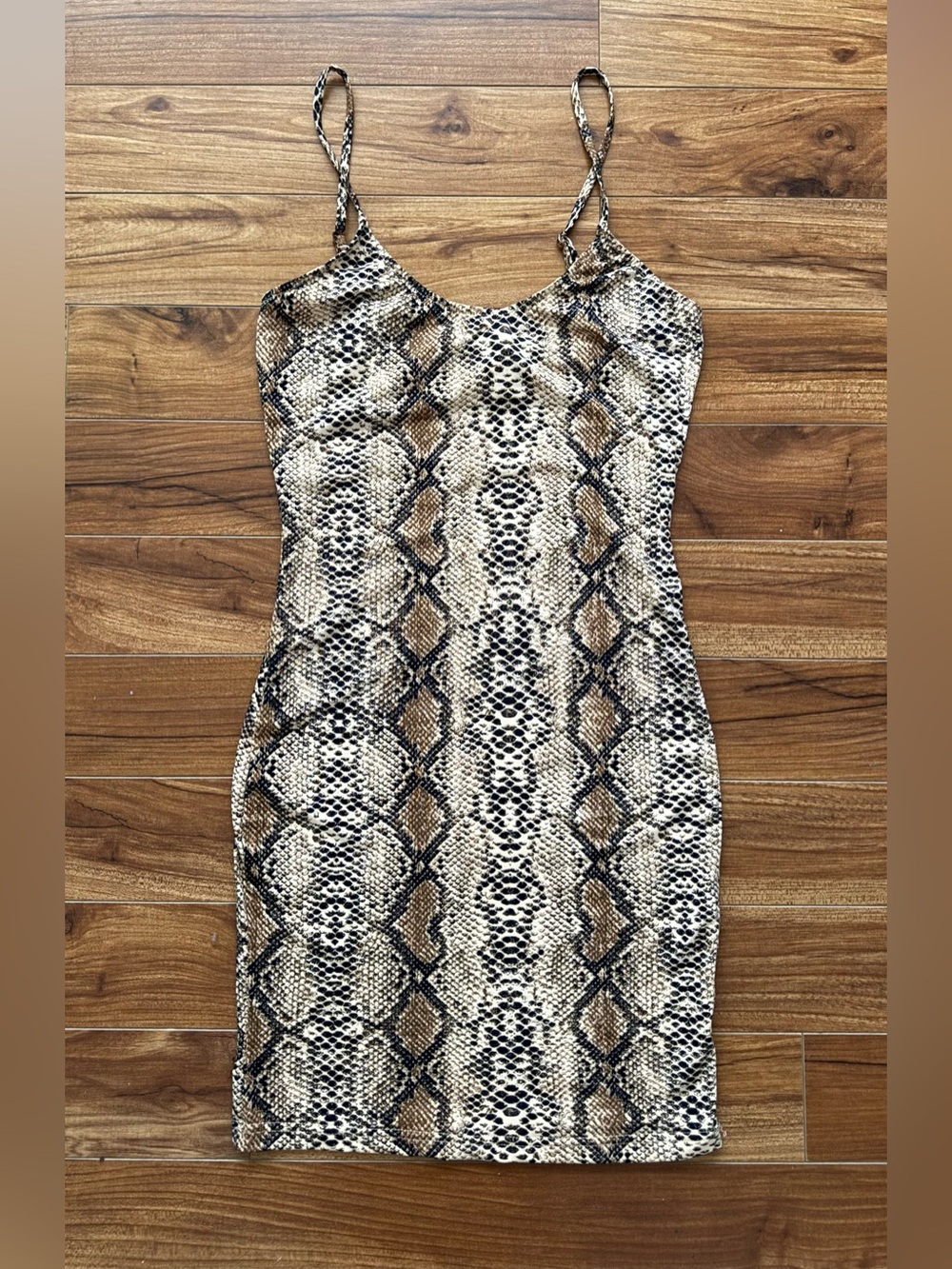 Celebrity Fashion Snake Print Bodycon Cami Mini Dress Medium Neutral